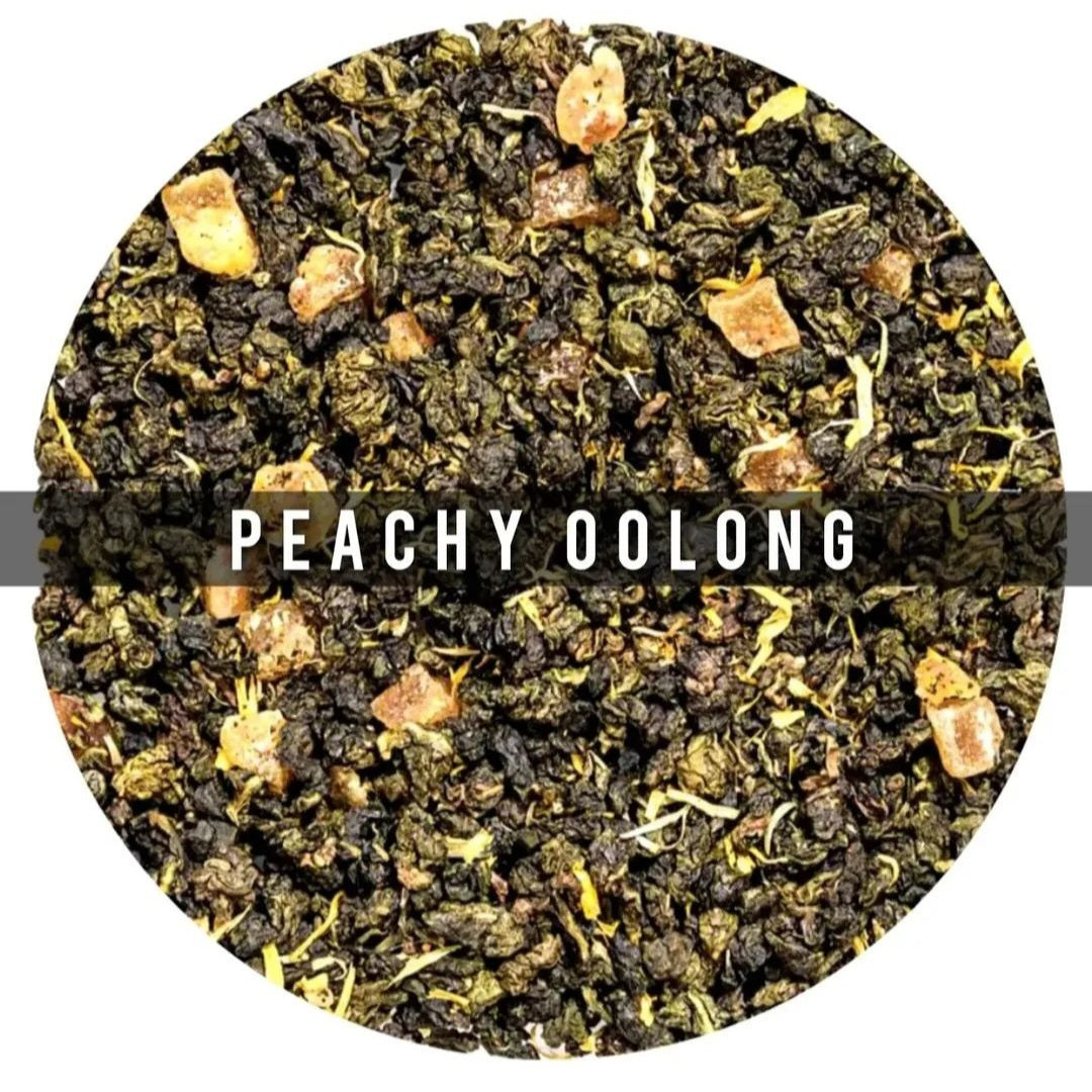 Peachy Oolong 100g: adelgaza: El durazno y el Oolong hacen el la combinación perfecta hace este Blend afrutado y equilibrado. El Oolong destaca entre los demás por quemar el exceso de grasa del organismo, ya que activa la termogénesis